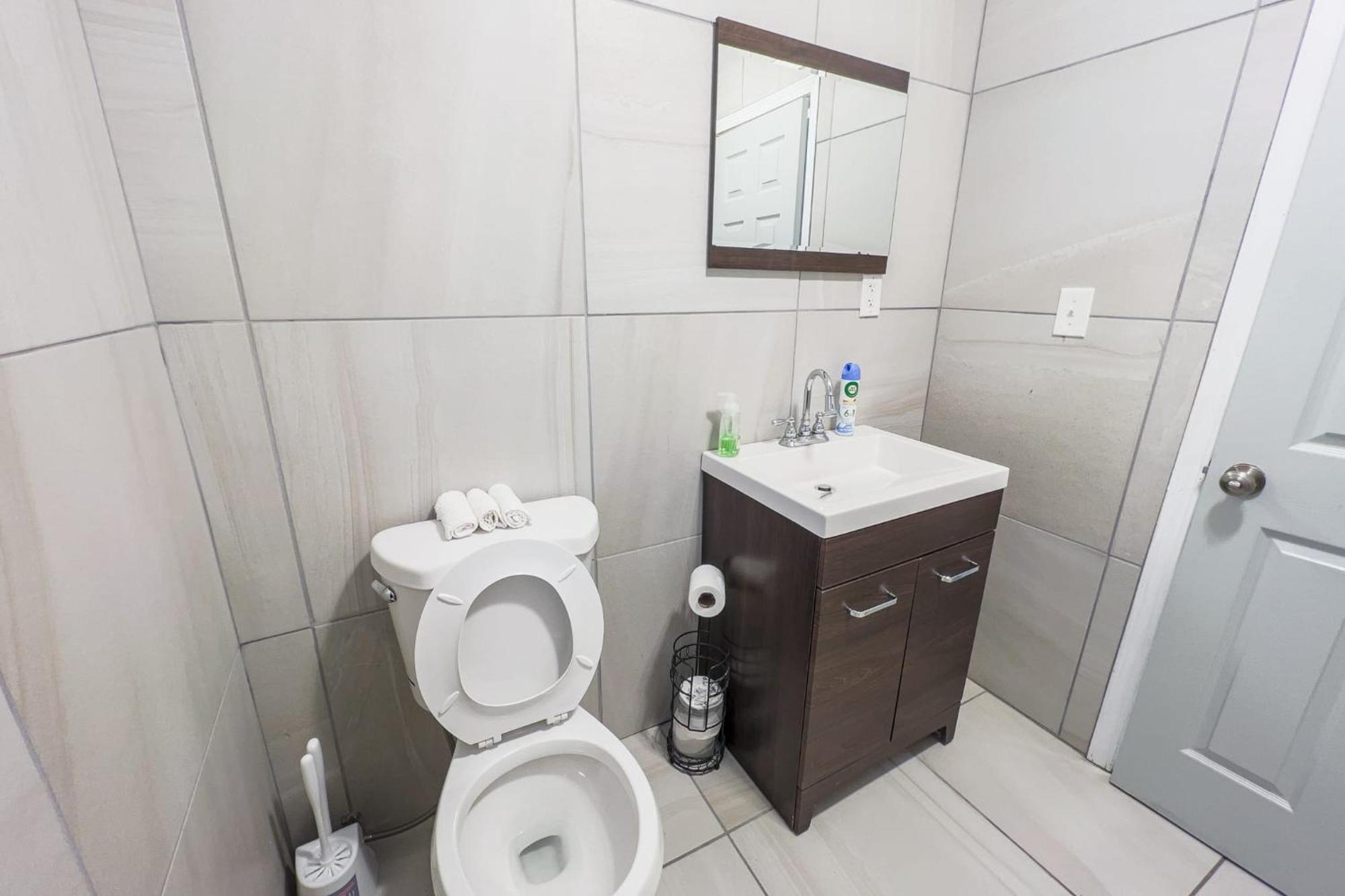 Large 6Br, 6 Bath In The City Of نياغارا فالس، نيويورك المظهر الخارجي الصورة